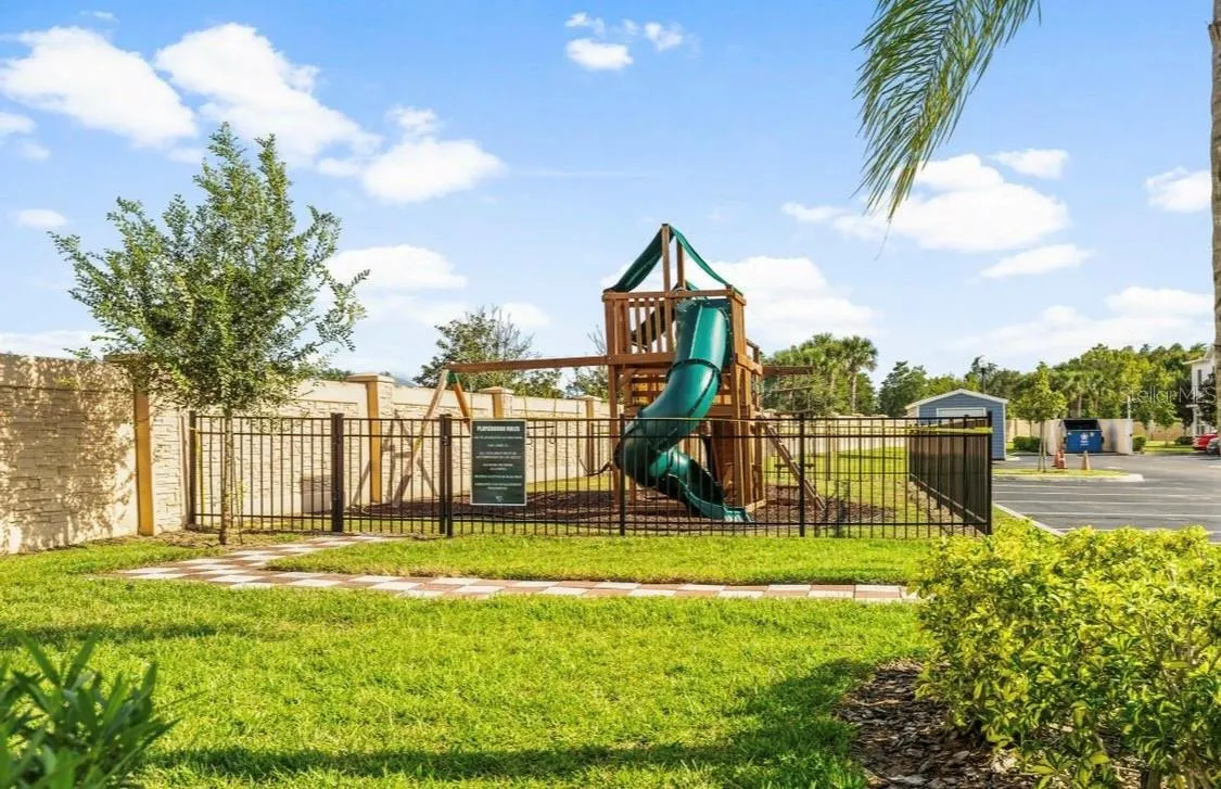 3210 GUANA WAY