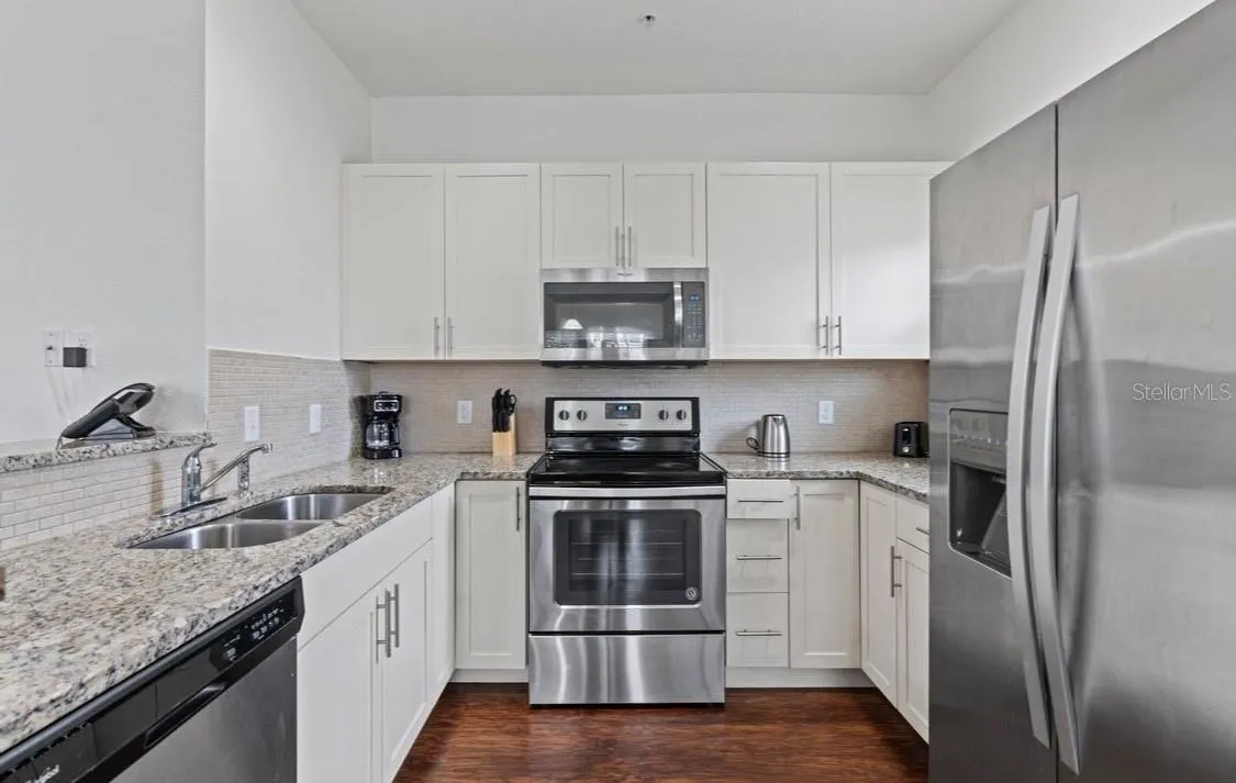 3210 GUANA WAY