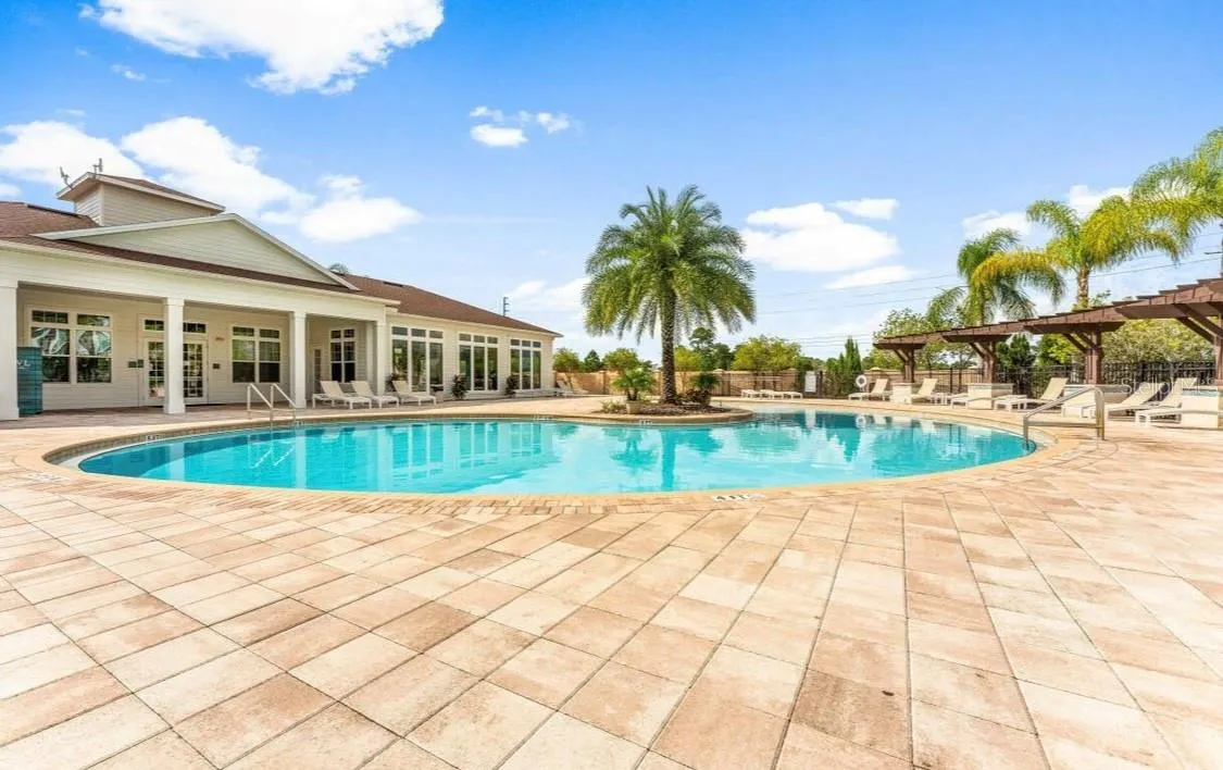 3210 GUANA WAY