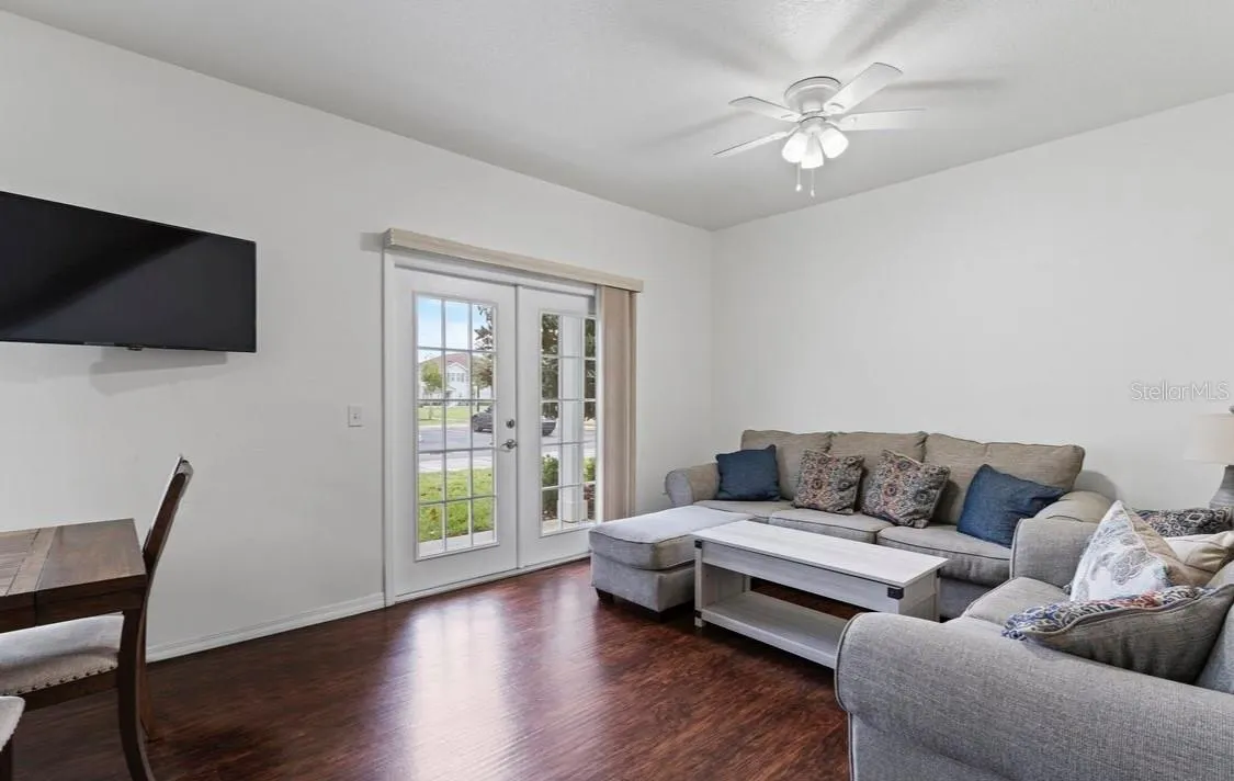 3210 GUANA WAY