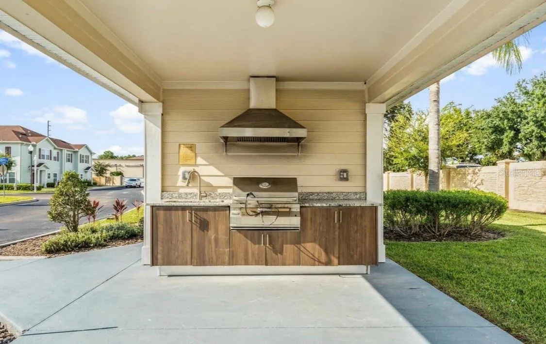 3210 GUANA WAY