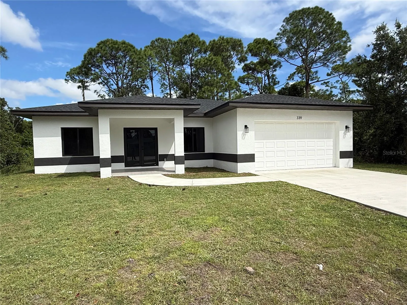 339 ROADRUNNER AVE