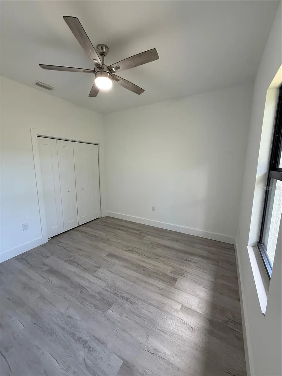 339 ROADRUNNER AVE
