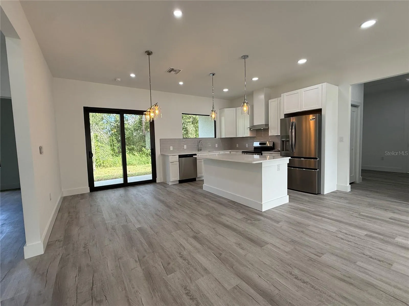 339 ROADRUNNER AVE