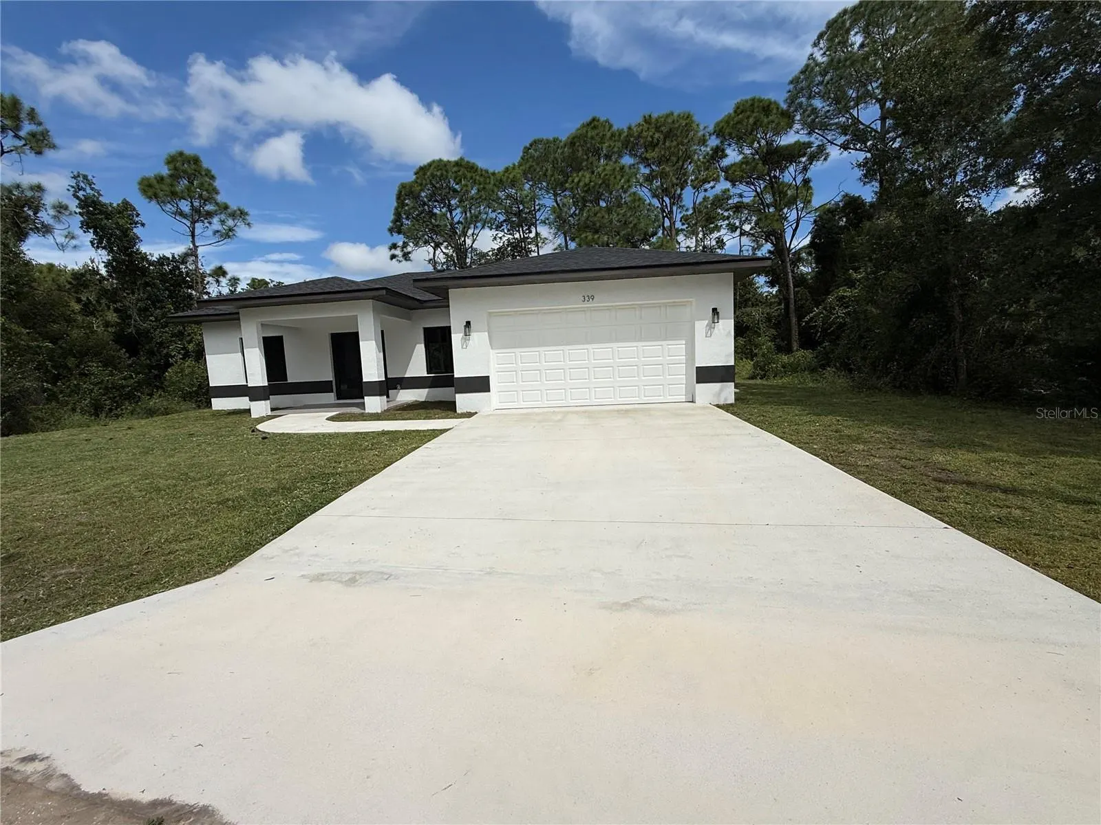 339 ROADRUNNER AVE