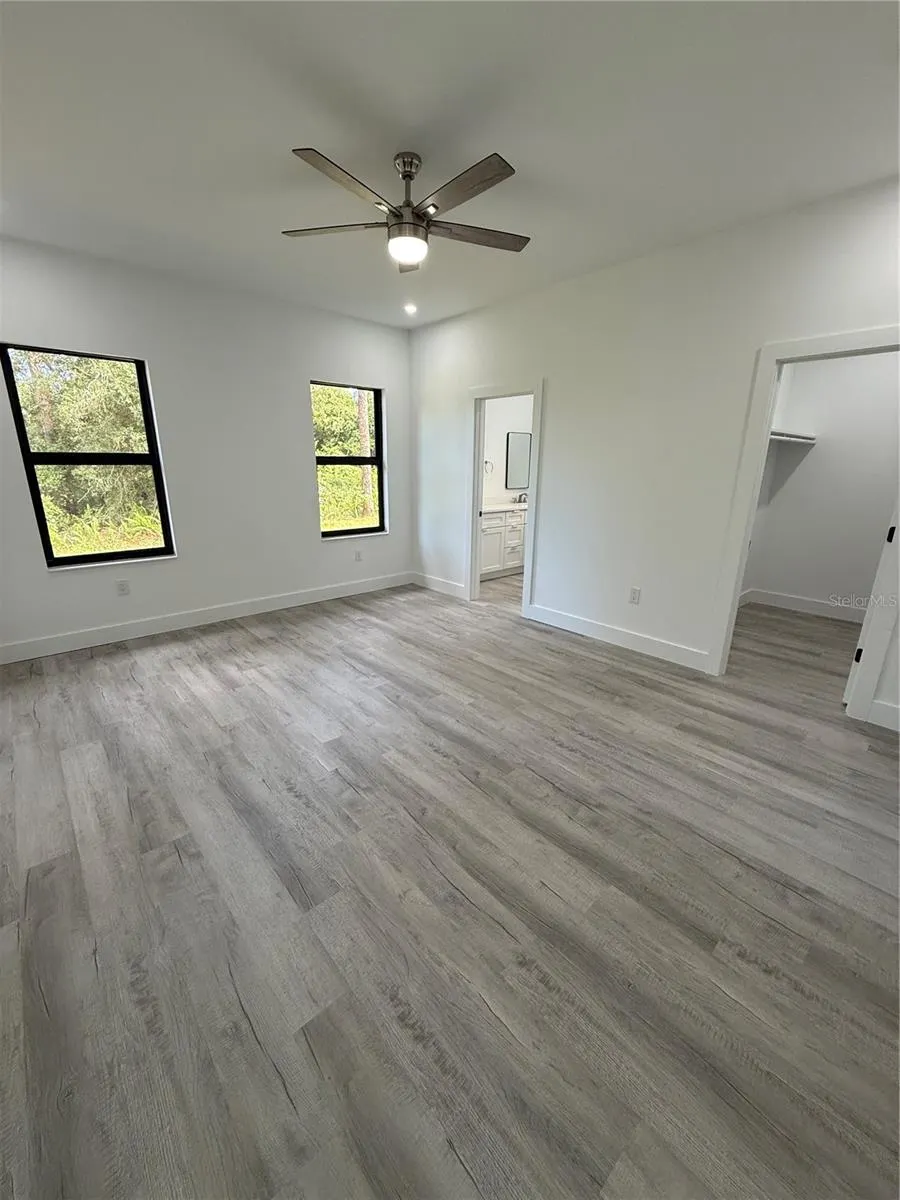 339 ROADRUNNER AVE