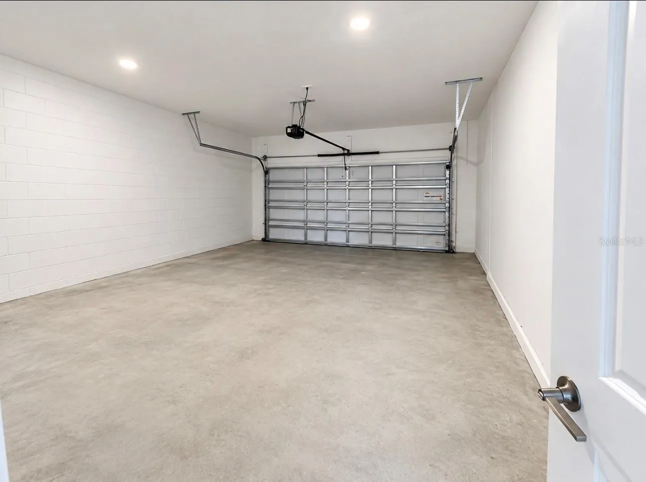 5554 FIONA LN