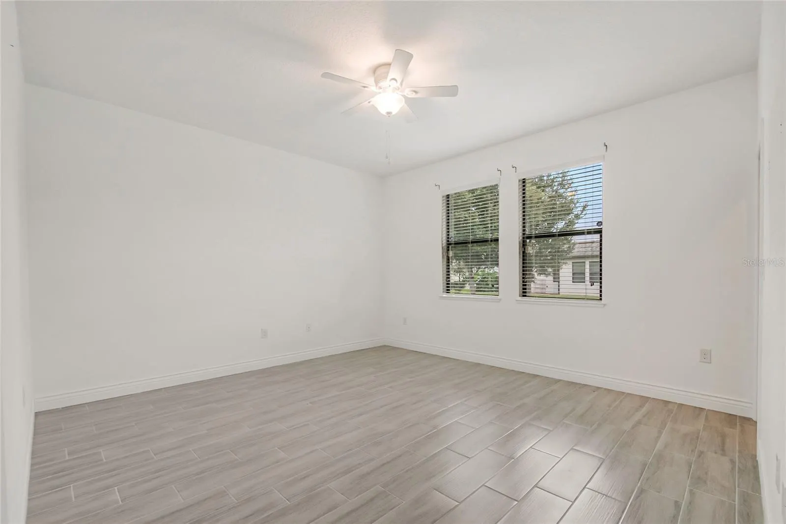 941 RIMINI DR