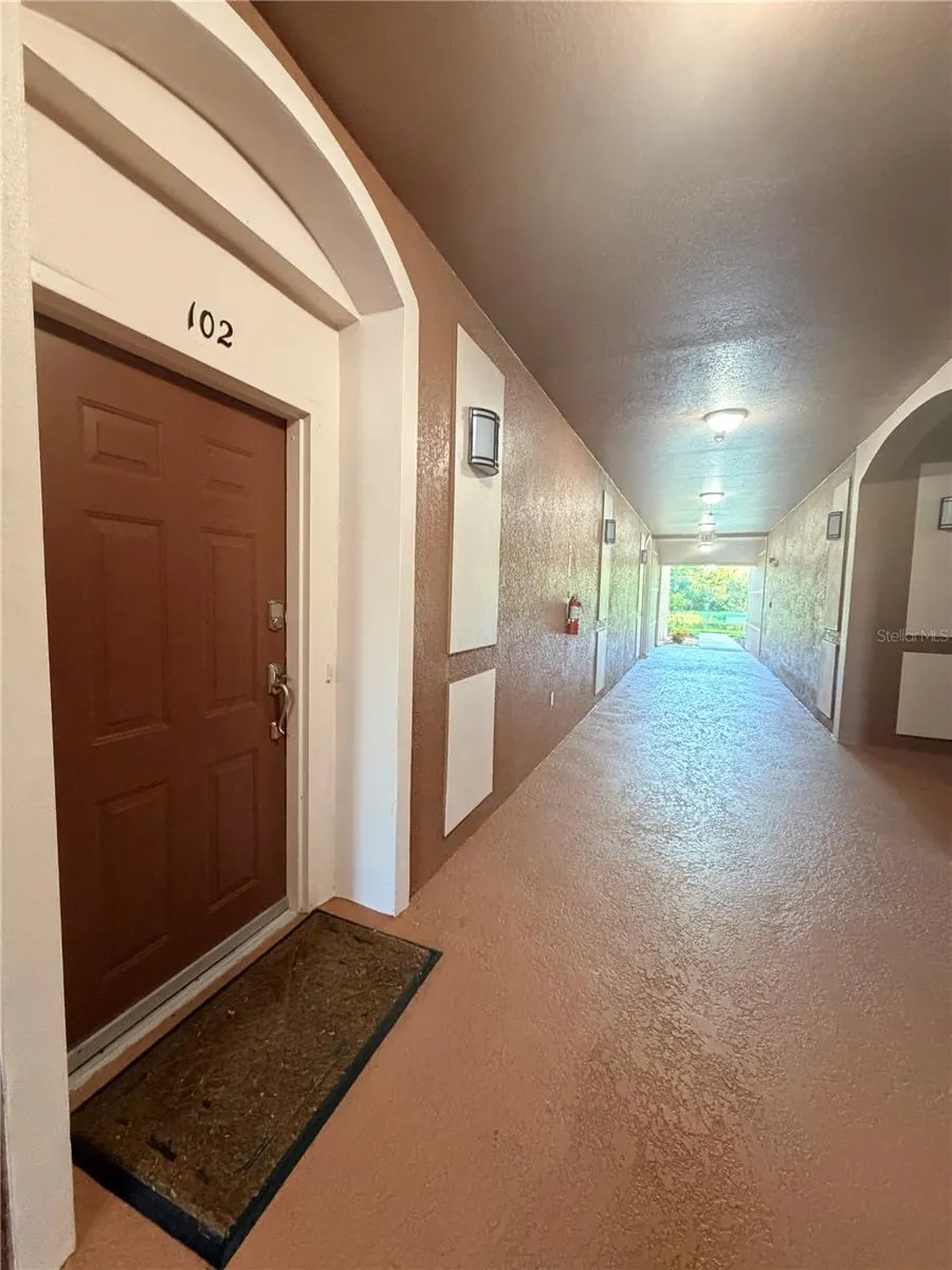 8300 PORTOFINO DR #102 #102