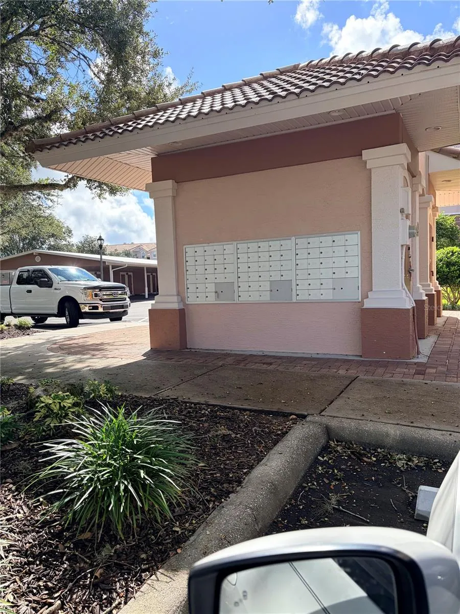 8300 PORTOFINO DR #102 #102