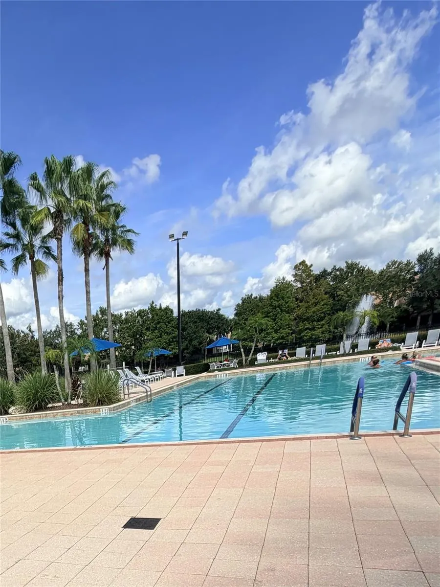 8300 PORTOFINO DR #102 #102