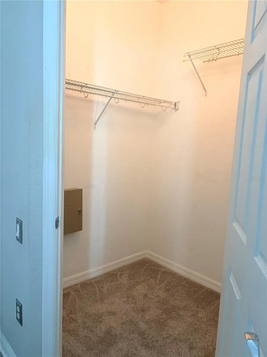 8300 PORTOFINO DR #102 #102