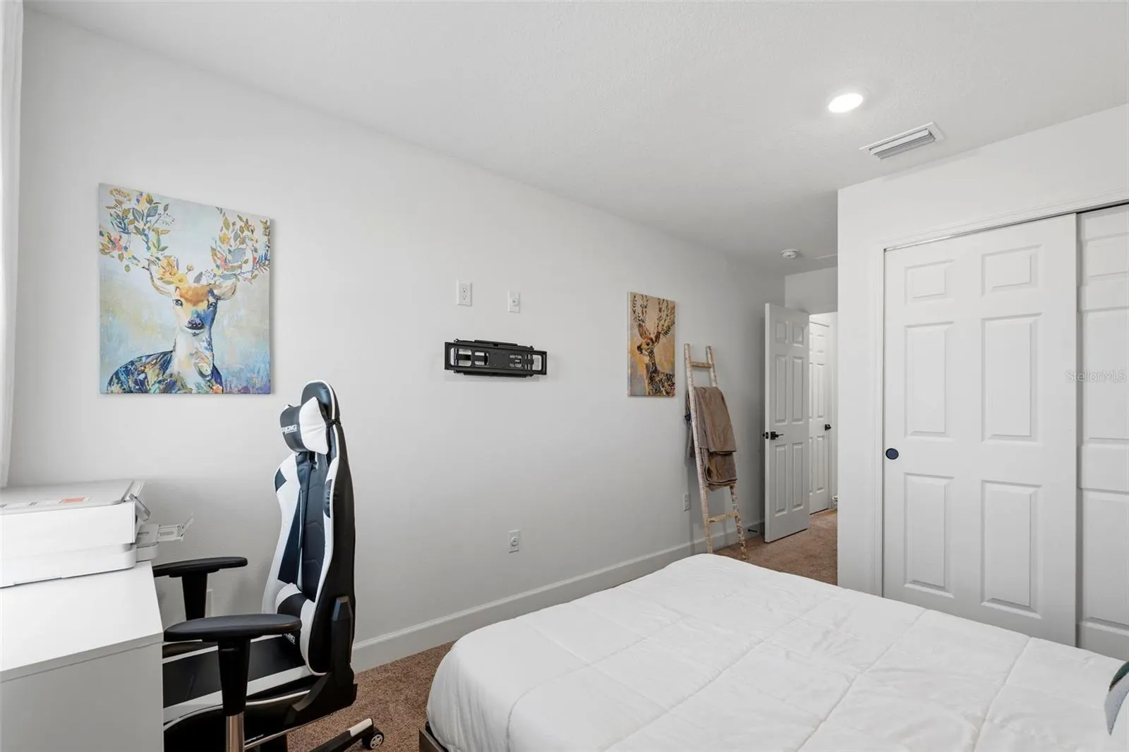 755 OVERPOOL AVE