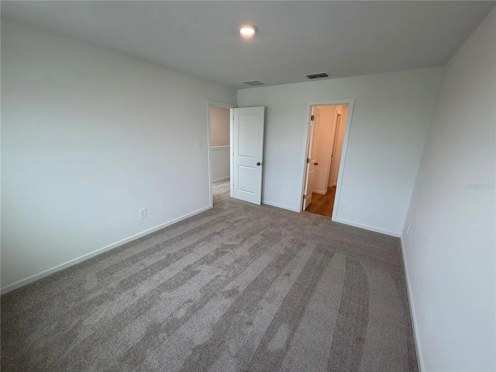 3009 CAPTAIN JAX WAY