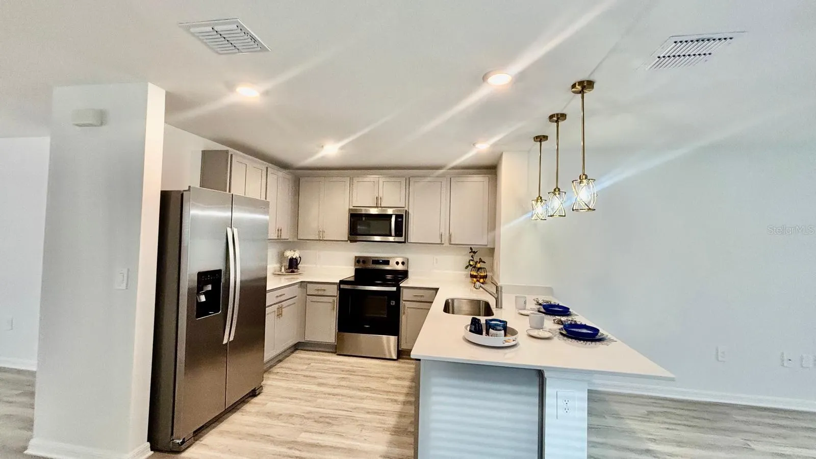 3022 VICEROY CT
