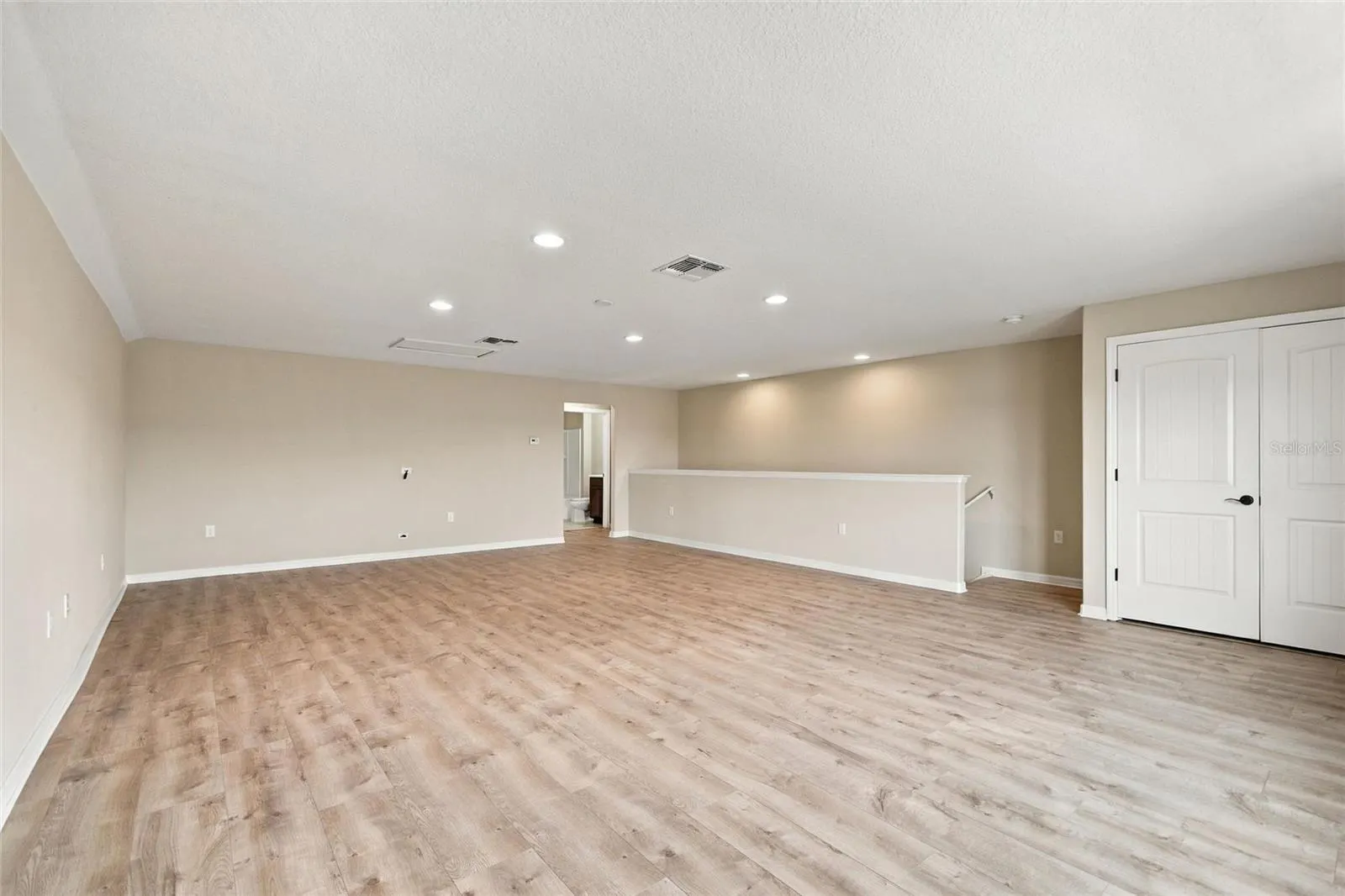 492 PONTEVEDRA RD