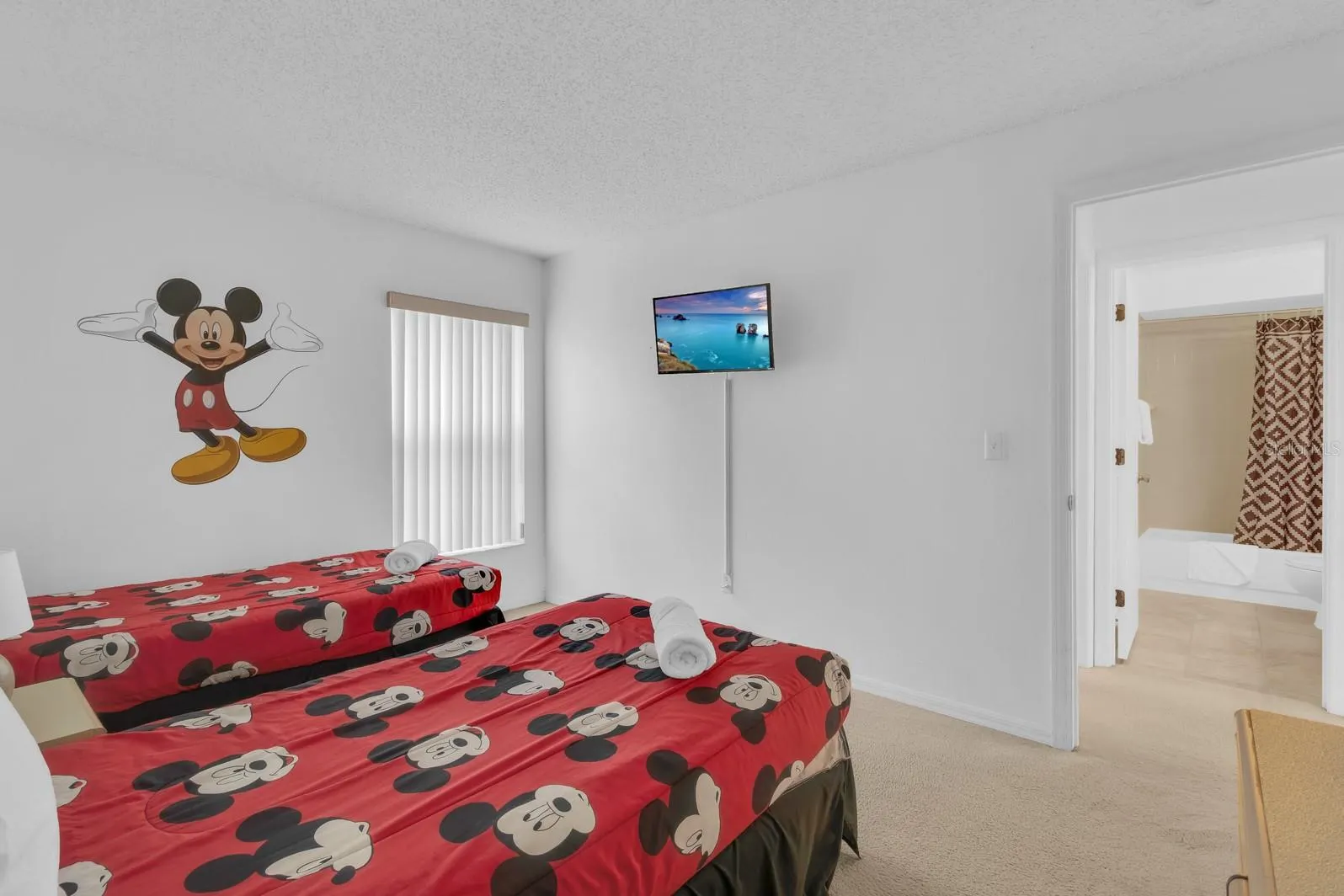 2974 VISCOUNT CIR