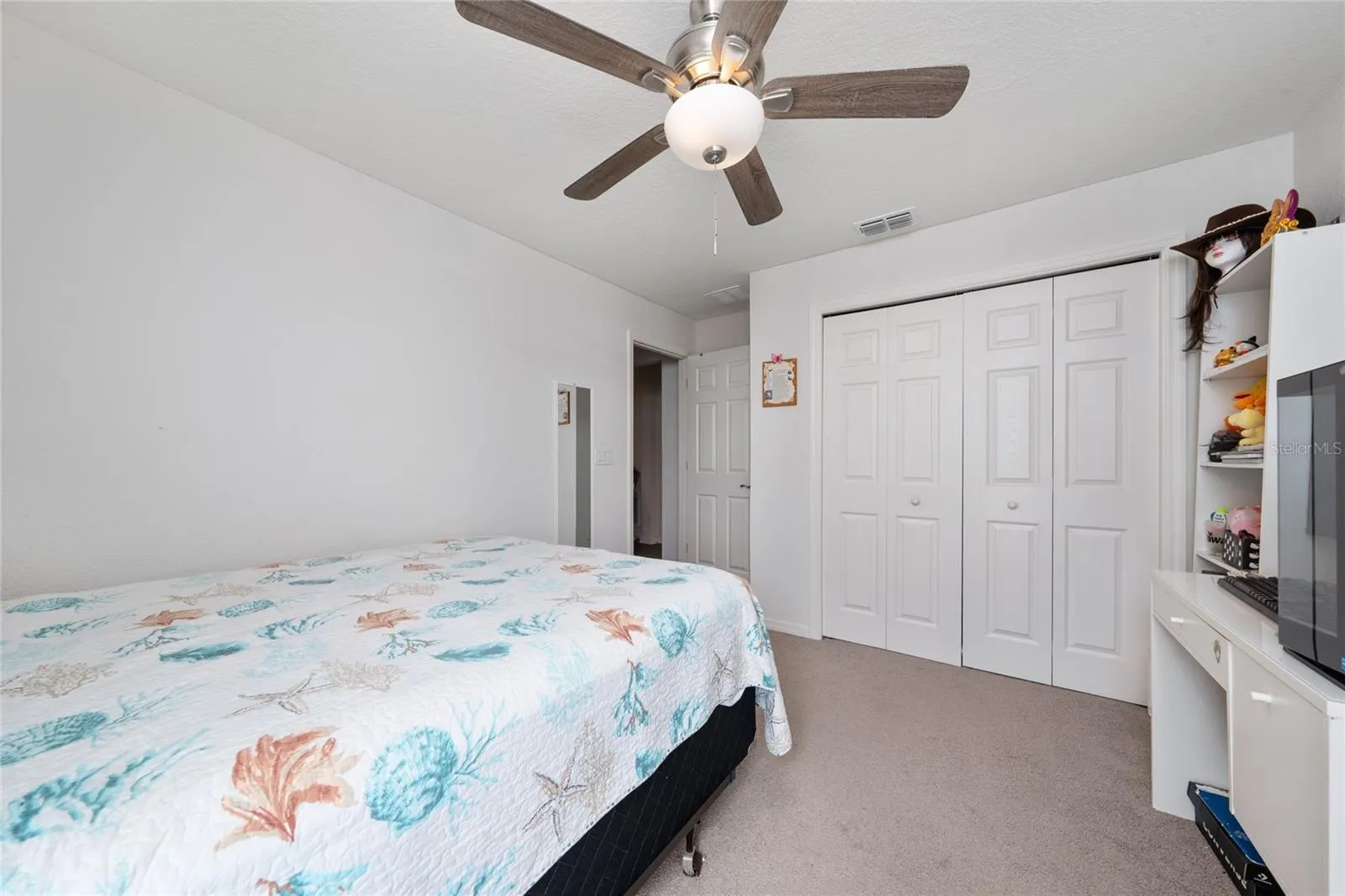 1563 EUCALYPTUS WAY