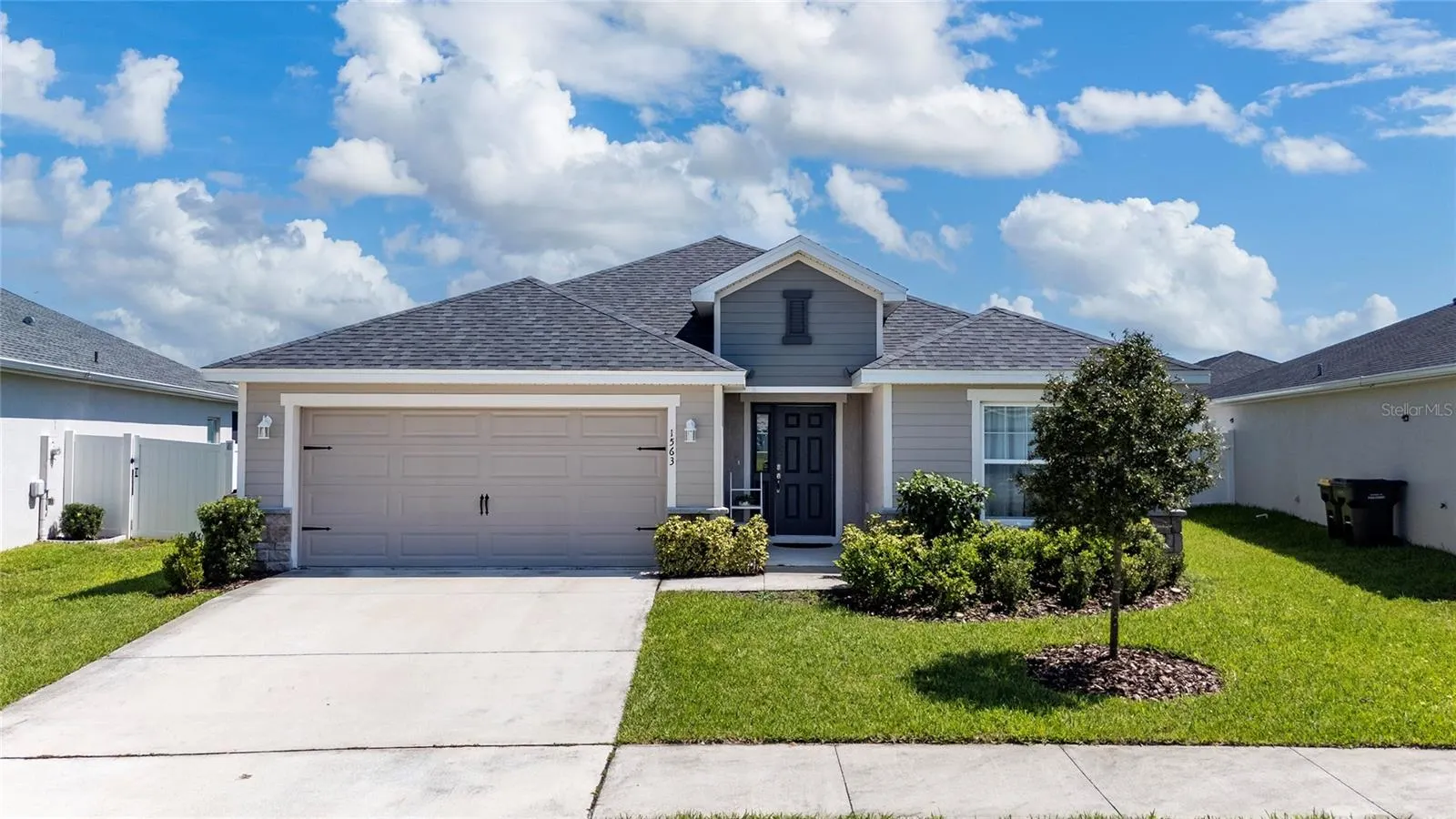 1563 EUCALYPTUS WAY
