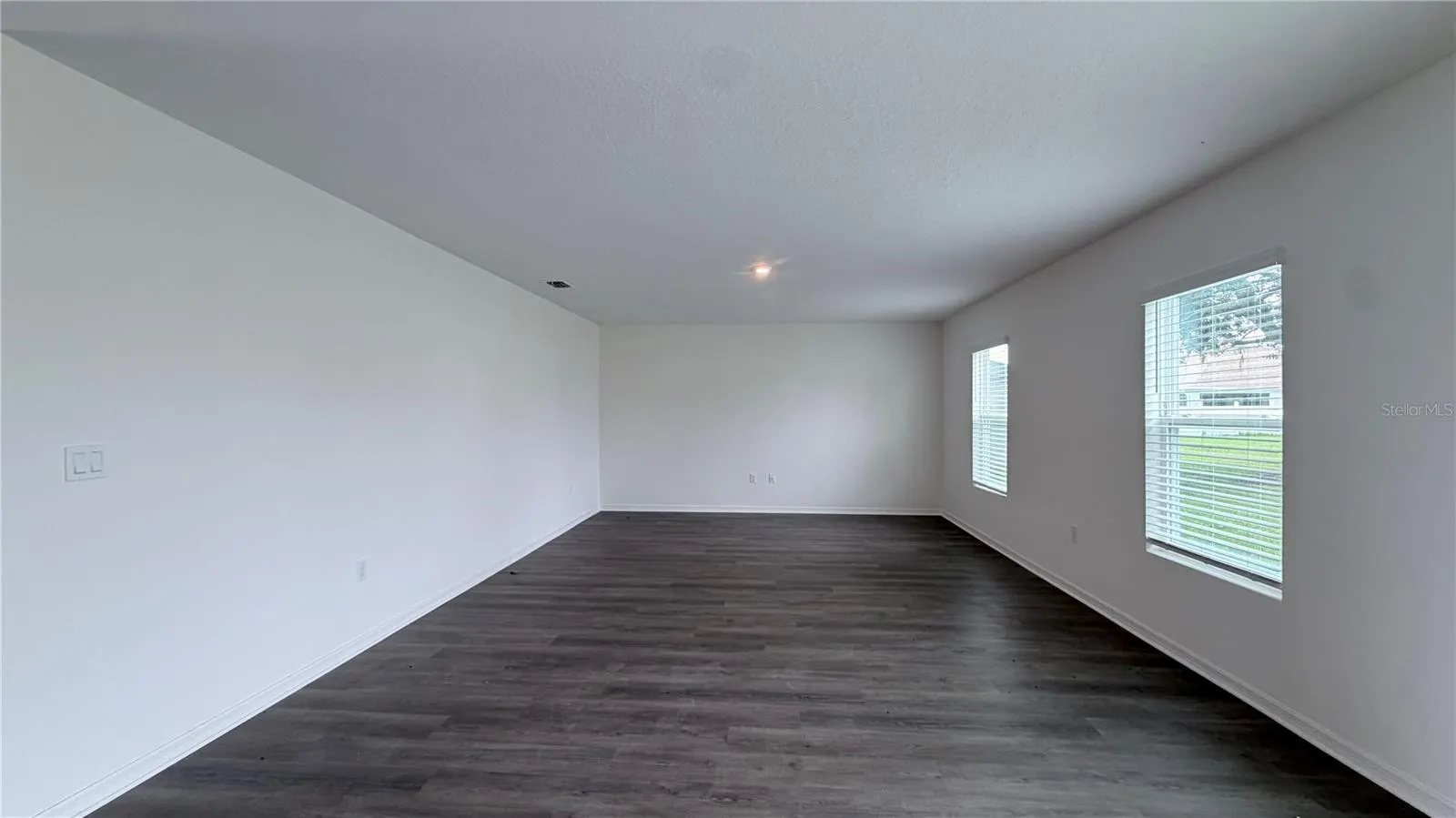801 OGNON CT
