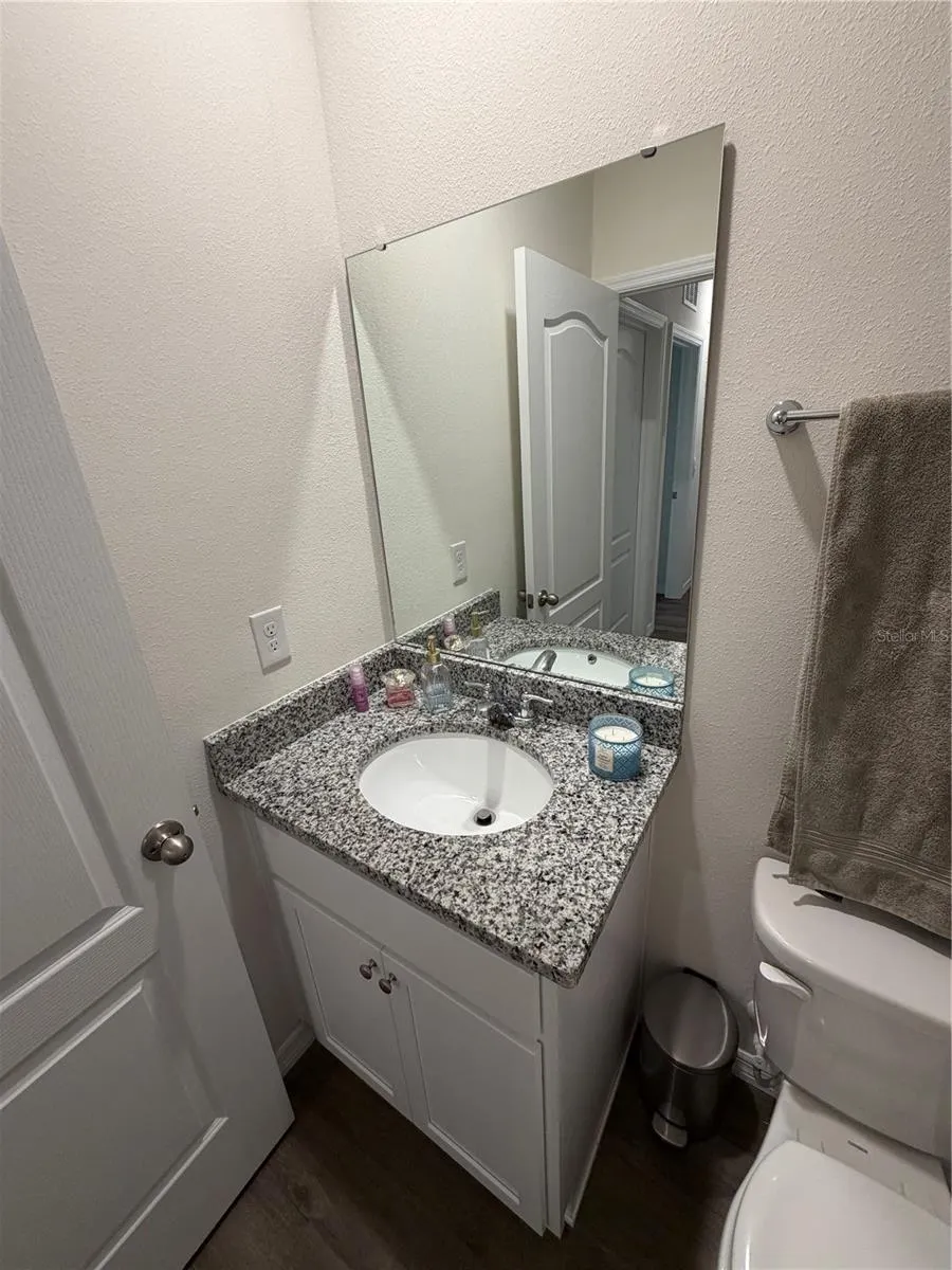 1241 BALSAM DR