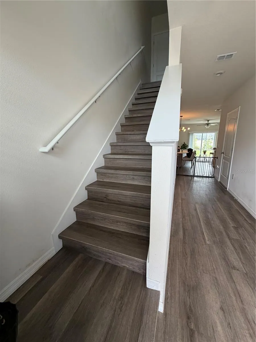 1241 BALSAM DR