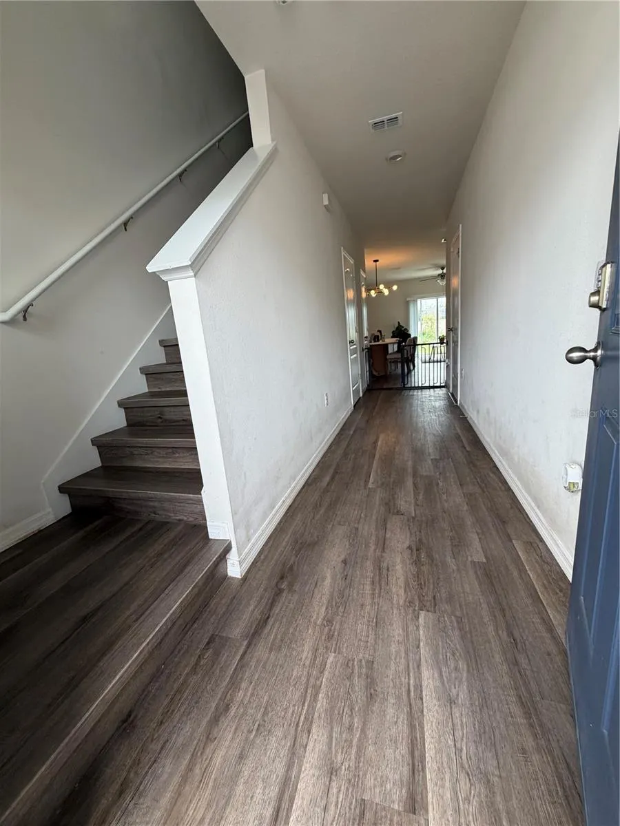 1241 BALSAM DR