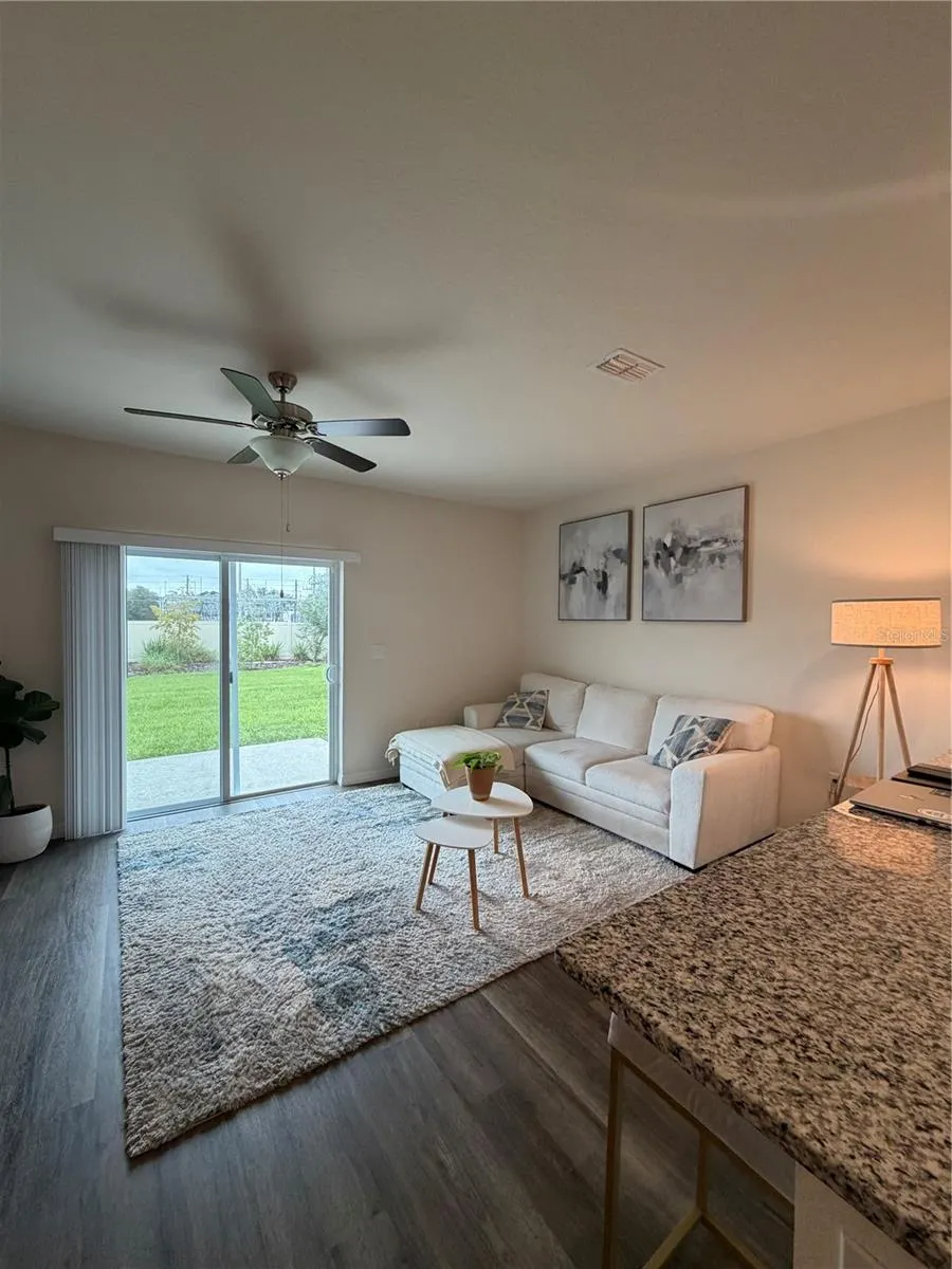 1241 BALSAM DR