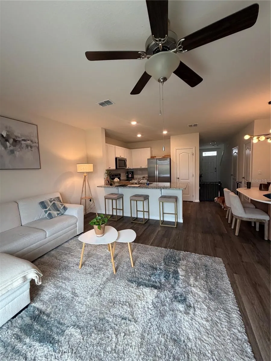1241 BALSAM DR