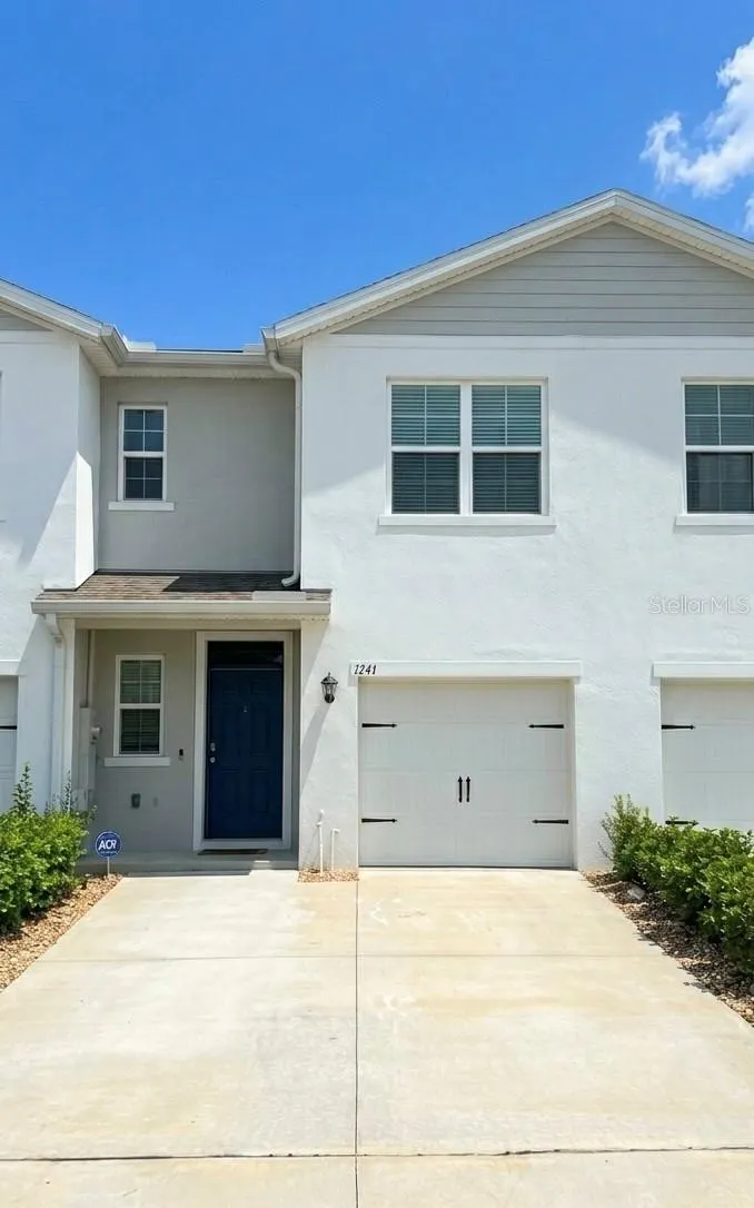 1241 BALSAM DR