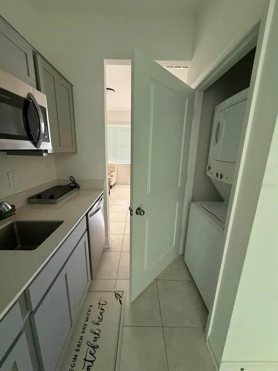 1728 TEAGAN LN