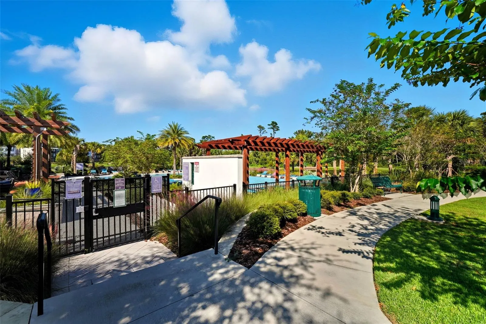 7484 ESTUARY LAKE LOOP