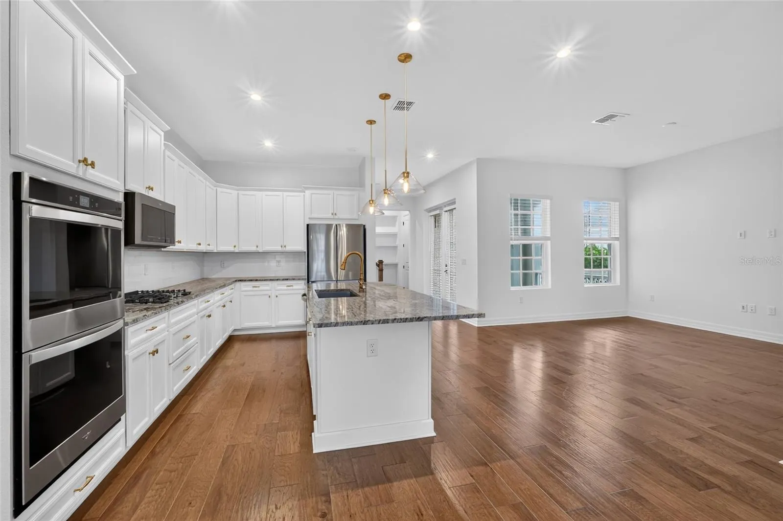 7484 ESTUARY LAKE LOOP
