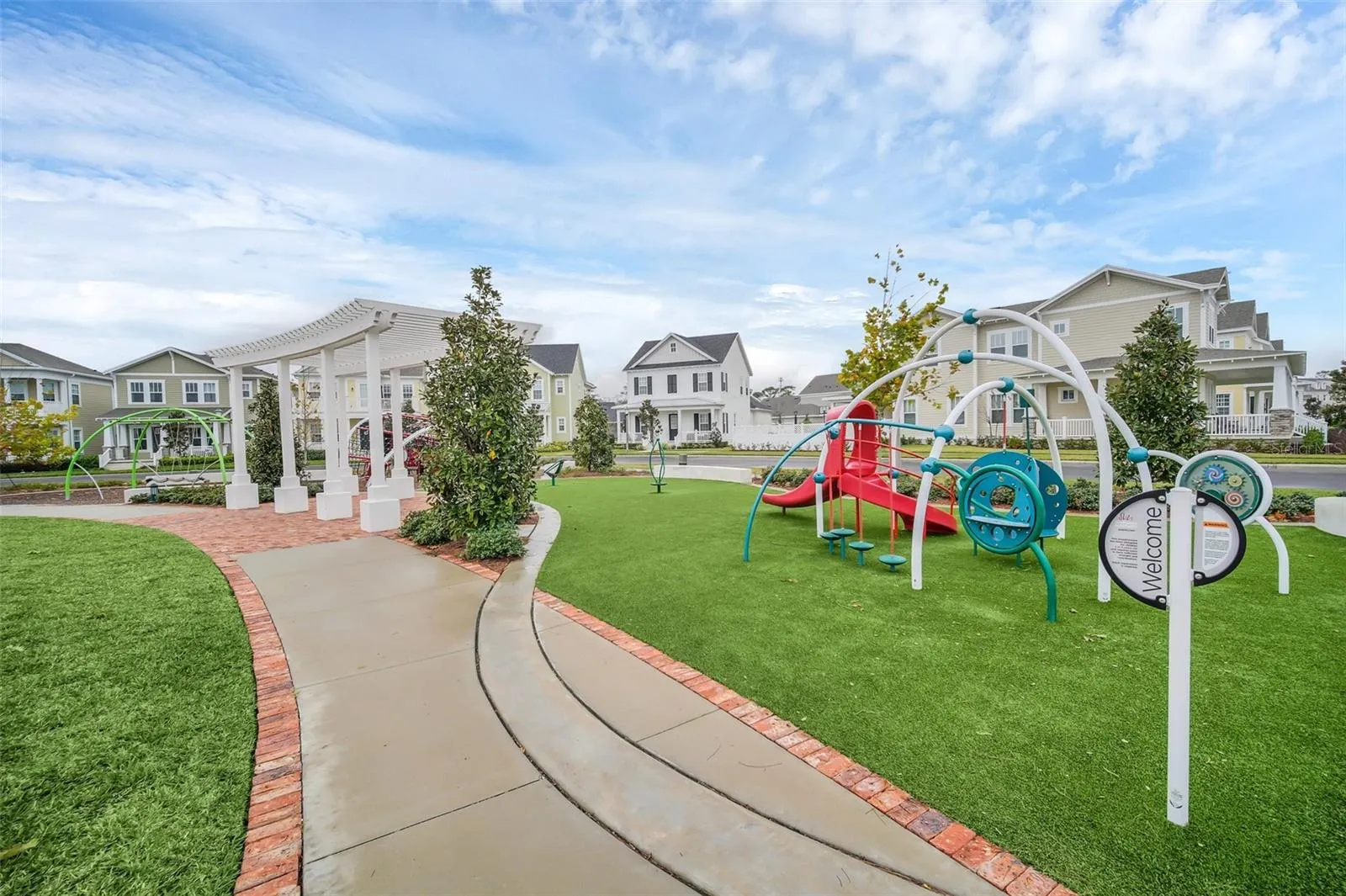 7484 ESTUARY LAKE LOOP