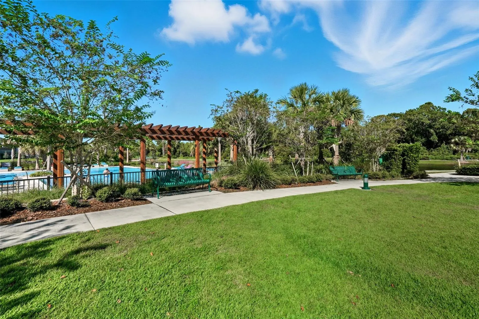 7484 ESTUARY LAKE LOOP