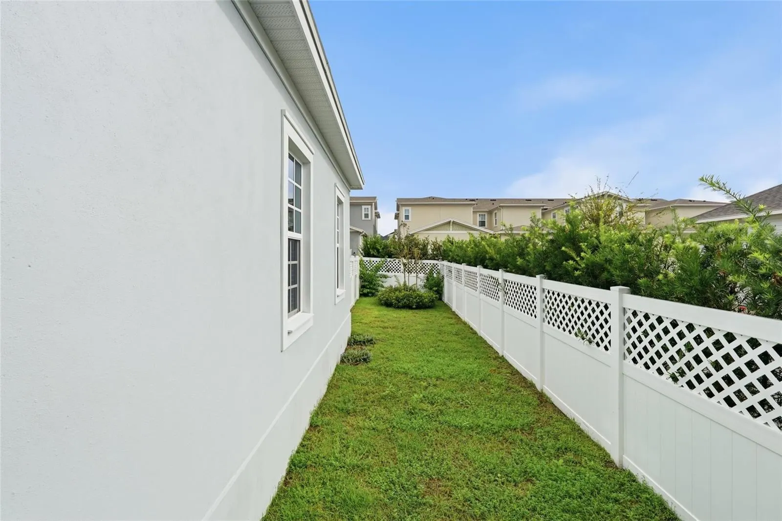 7484 ESTUARY LAKE LOOP