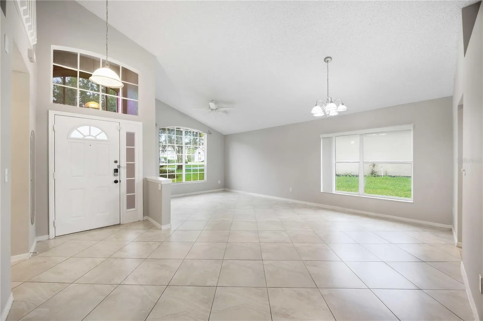 2211 MALLORY CIR