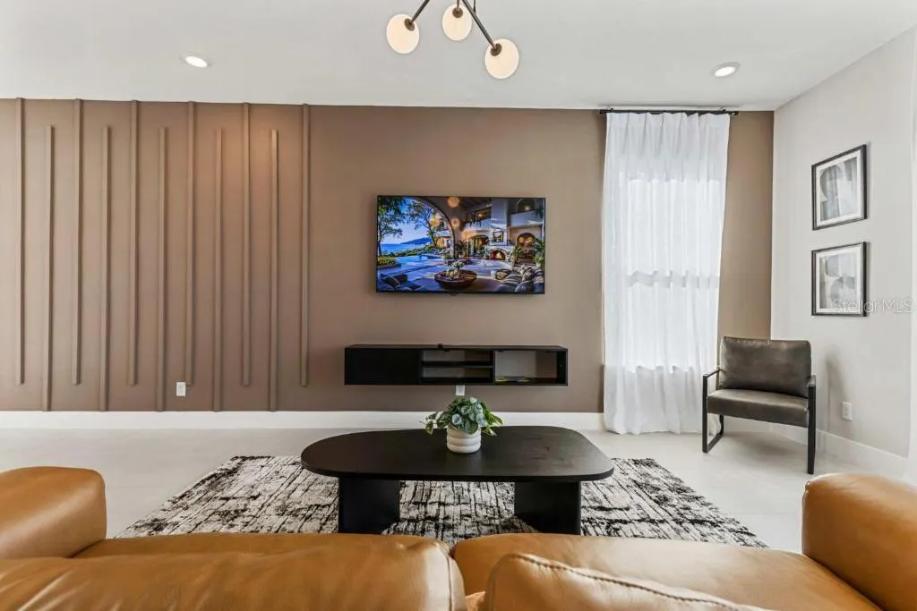 7904 SPECTRUM DR