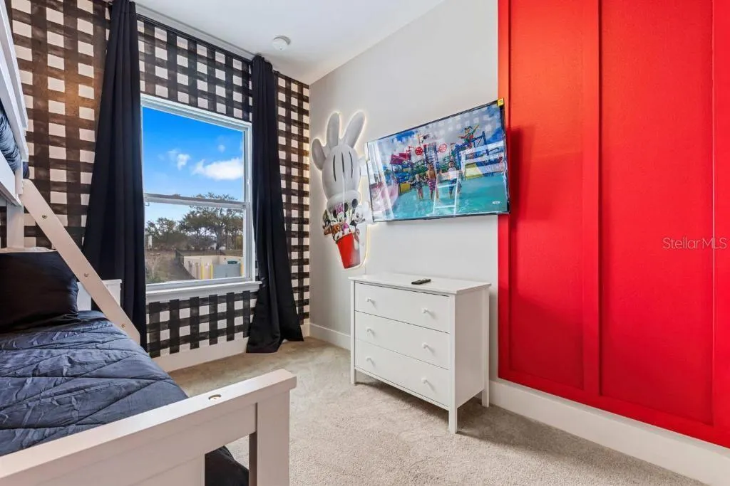 7904 SPECTRUM DR