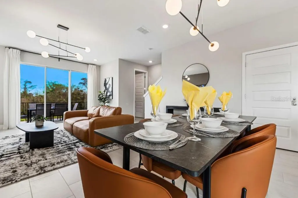 7904 SPECTRUM DR