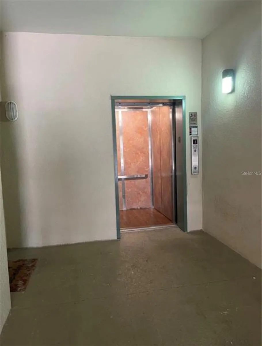 3351 WHITESTONE CIR #301 #301