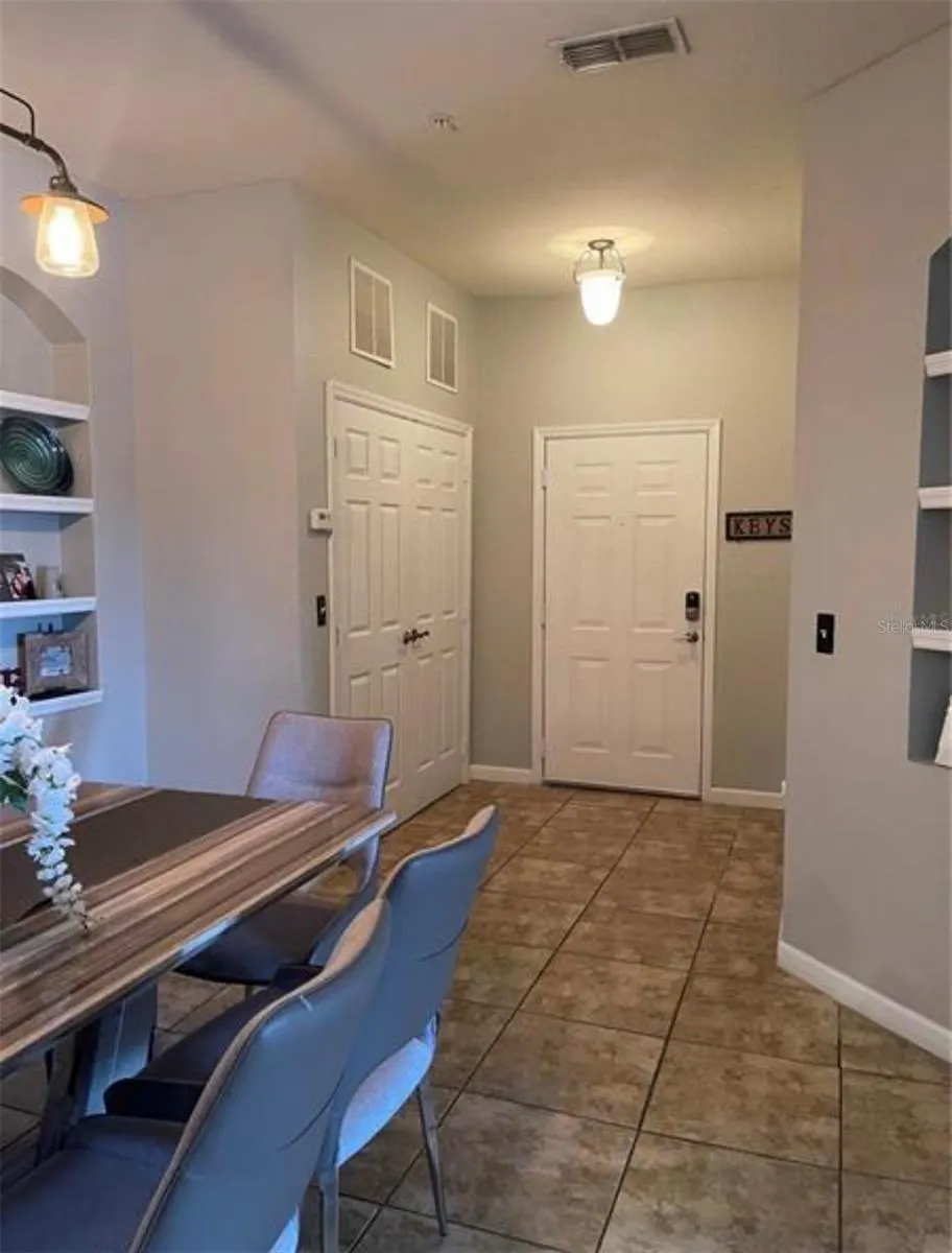 3351 WHITESTONE CIR #301 #301