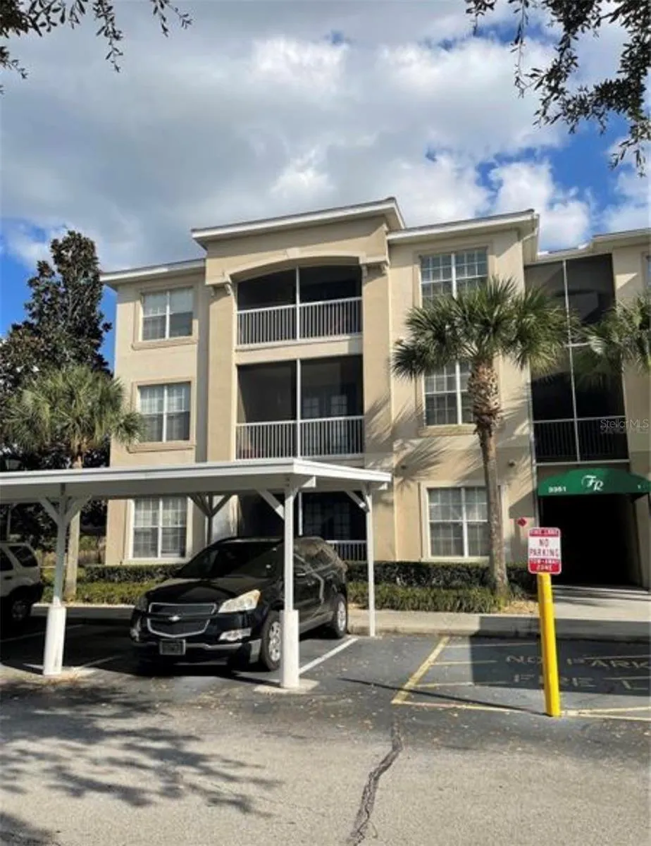 3351 WHITESTONE CIR #301 #301