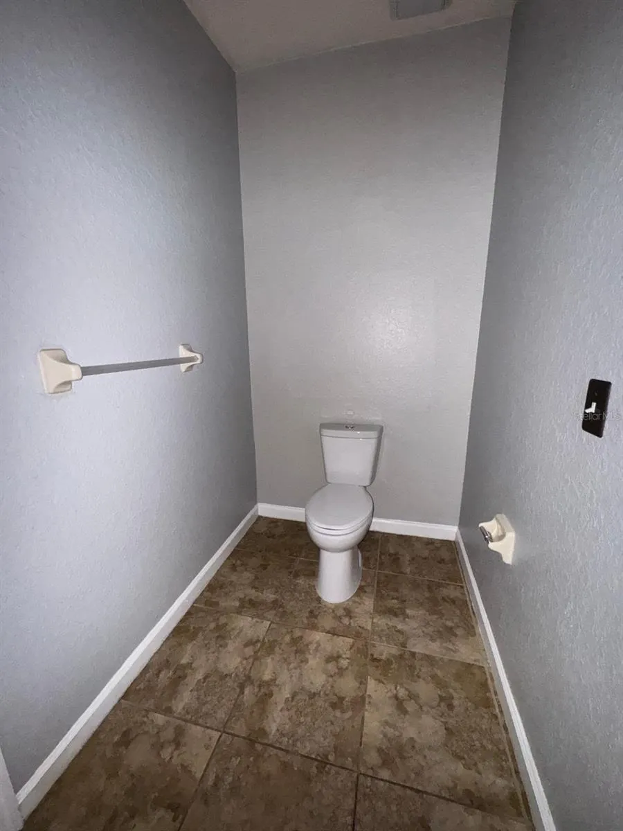 3351 WHITESTONE CIR #301 #301