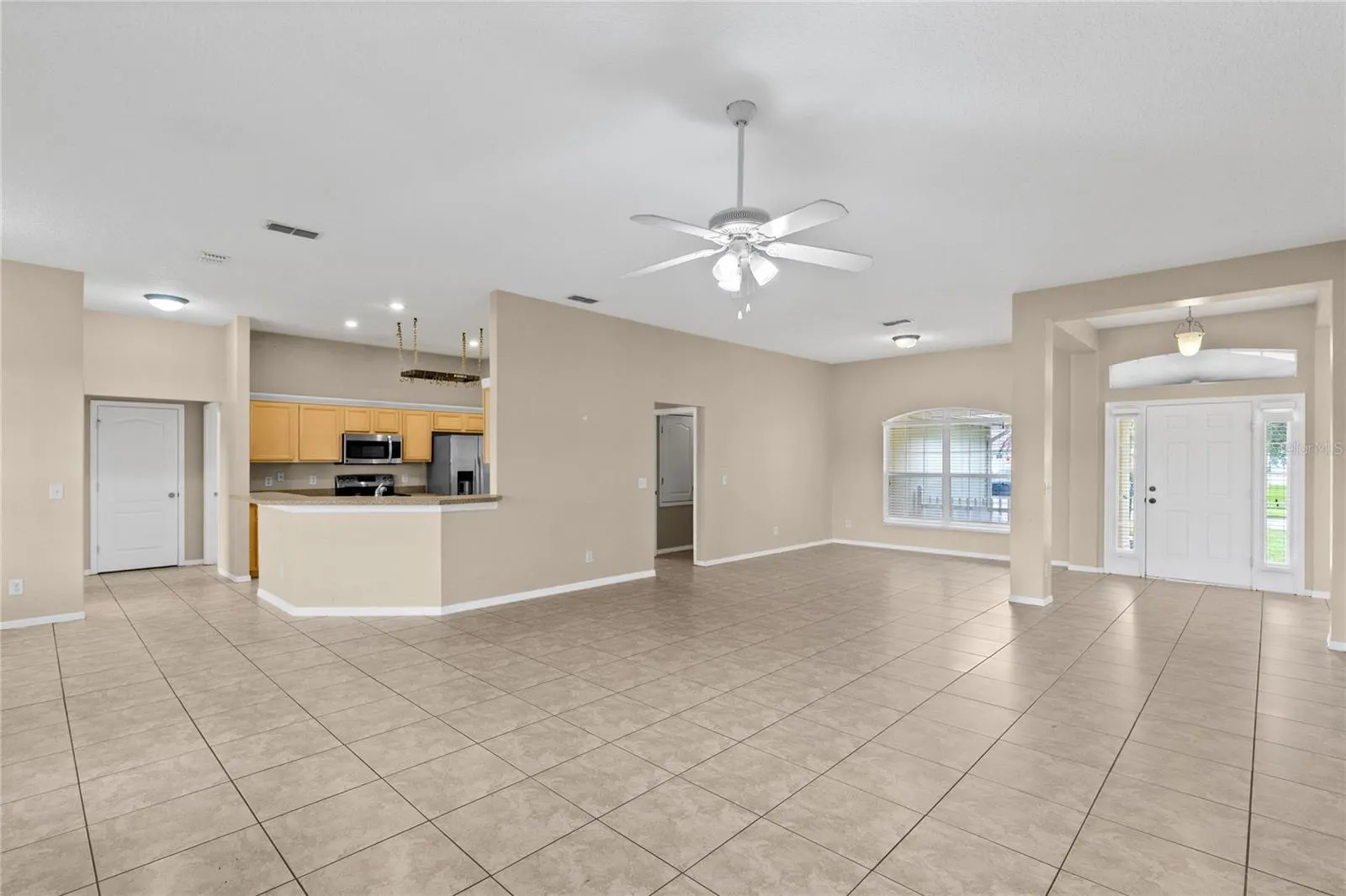 3235 LORIMAR LN