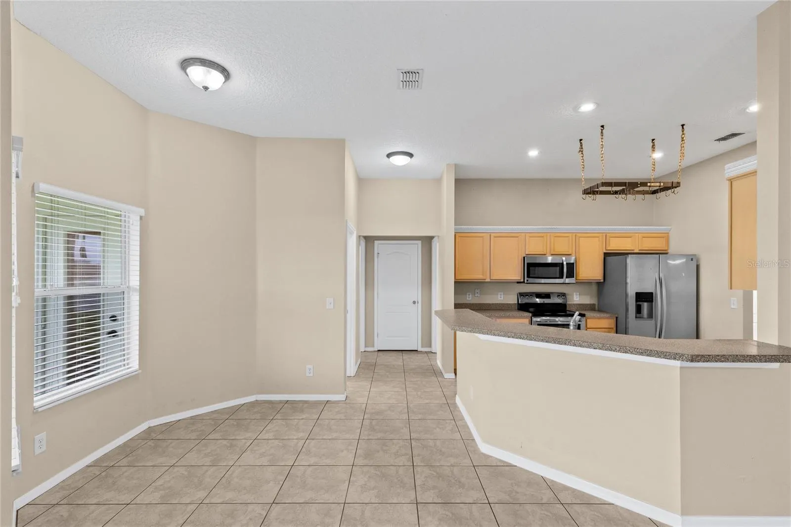 3235 LORIMAR LN