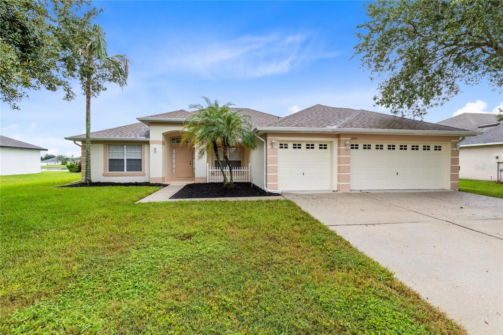 3235 LORIMAR LN