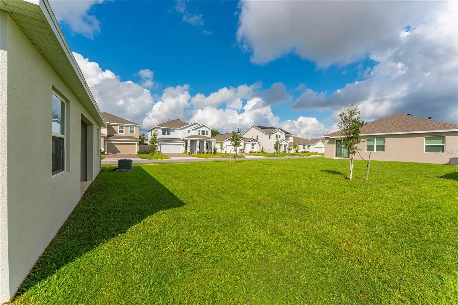 646 DUKE DR