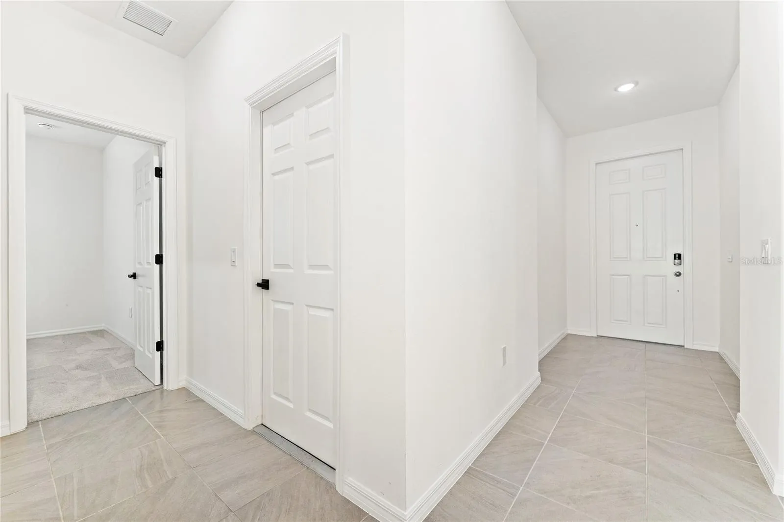 646 DUKE DR