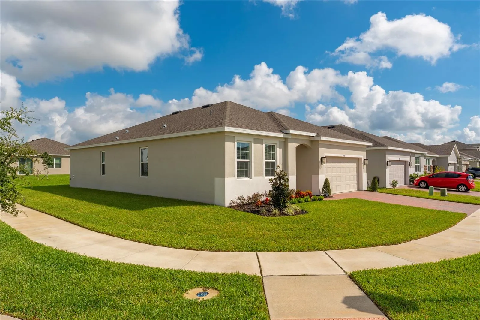 646 DUKE DR
